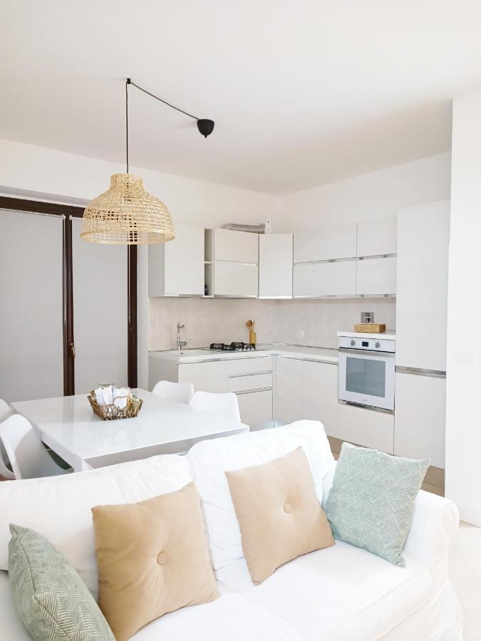 Ai Castelli Apartment - Locazione Turistica Cin It58060C2Fhnreg9A 콜로나 외부 사진