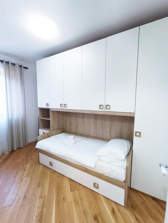 Ai Castelli Apartment - Locazione Turistica Cin It58060C2Fhnreg9A 콜로나 외부 사진